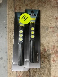 lot 14 image: 2 Police Security - 200 Lumen Magnetic Flashlights