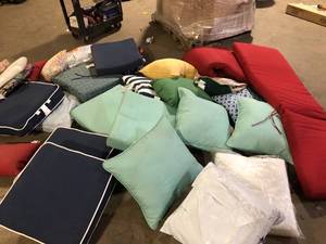Lot of Assorted Throw Pillows Various Models and Conditions  Customer Returns See Pictures