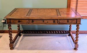 lot 43 image: Stanley Spindle Leg Writing Desk