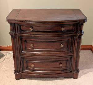 lot 8A image: Hooker Three Drawer Nightstand