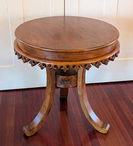 lot 5 image: Gorgeous Round Carved Wood Accent Table