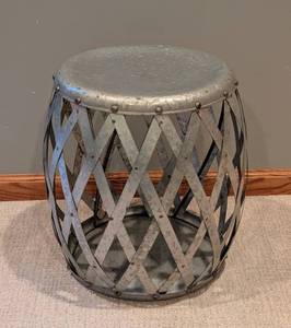 lot 17 image: Round Galvanized Metal Table  Stand