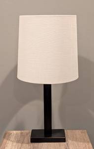 lot 20 image: Dark Bronze Table Lamp