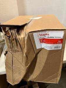 lot 69 image: Bubble Mailers