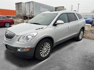 lot 9 image: 2009 Buick Enclave CXL AWD