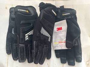 lot 5 image: 2 New Pair 3M Thinsulate Winter Gloves L