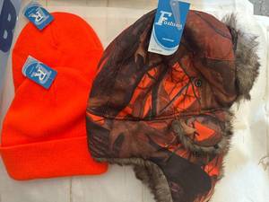 lot 17 image: 2 New Hi-Viz Hats & Camo Fur Hat