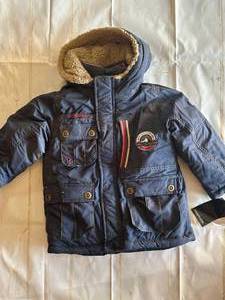 lot 18 image: New Kids Size 4 London Fog Arctic Explorer Coat
