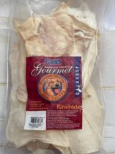 lot 25 image: Bag of Gourmet Rawhide Treats