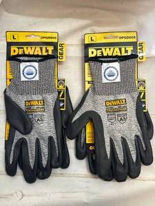 lot 26 image: 2 New Pair DeWalt Gloves Size Large