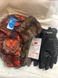 lot 96 image: New 3M Gloves (large) & Orange Camo Winter Hat