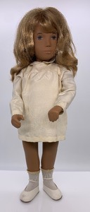 lot 31 image: Vintage SASHA Doll - Girl #101, Cream SILK DRESS