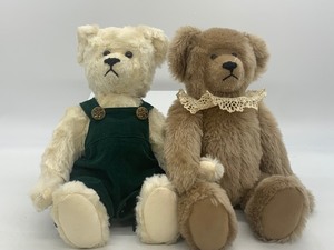 lot 187 image: Adorable Mohair Teddy Bear Couple - Handcrafted by JOANN GAST - Qty 2