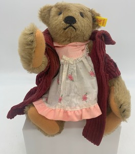 lot 217 image: Vintage STEIFF Jointed Girl Teddy Bear - 015532 - With Sweater