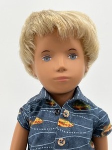 lot 153 image: Vintage SASHA Doll - Gregor Doll, Boy 1984 - 1986, Sporty Sleeveless Shirt with Fish