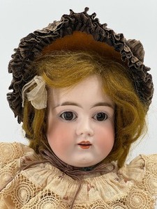 lot 14 image: Antique Early KESTNER Bisque Doll - #10 - Leather Body
