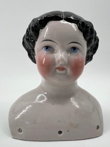 lot 78 image: Antique CHINA DOLL HEAD - Highbrow - #3