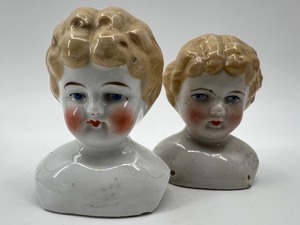 lot 131 image: Antique CHINA DOLL HEADS - Blondes - QTY of 2 - #6