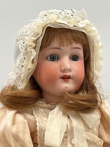 lot 57 image: Antique HUEBACH KOPPLESDORF Bisque Doll -    250-3