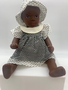 lot 47 image: Adorable Vintage GOTZ Baby Doll