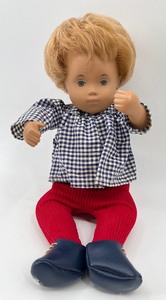 lot 83 image: Vintage SASHA SANDY Baby Doll - Red Head 