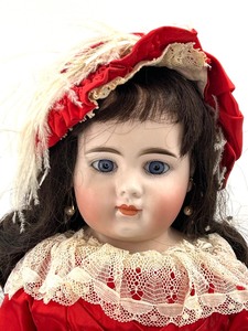 lot 118 image: Antique Bisque Doll - German - Dep 75-30
