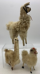 lot 223 image: Vintage Stuffed LLAMAS with Real Fur - Qty 3