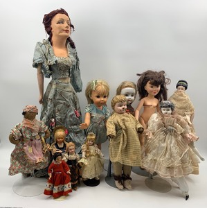 lot 288 image: Vintage DOLLS, DOLLS. DOLLS - For Parts or Repair - Qty 13