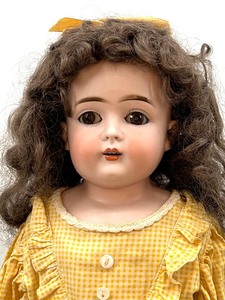 lot 309 image: Antique Bisque Doll - KAMMER & REINHARDT 147 - Germany