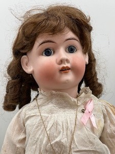 lot 322 image: Antique Bisque Doll - HEINRICH HANDWERCK - Germany - Large
