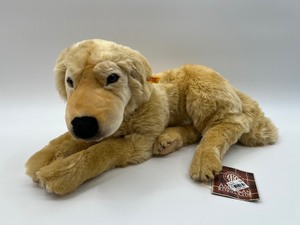 lot 343 image: STEIFF - AKC American Kennel Club - Golden Retriever Dog - #667831 - w Original Tags