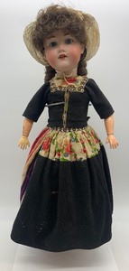 lot 263 image: Antique Bisque Doll - ARMAND MARSEILLE Doll 390 - With Lace Bonnet