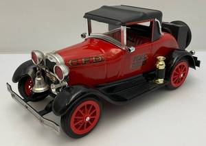 Misc. Vintage Collectible Jim Beam Fire Chief Car Decanter (EMPTY)