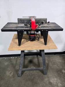 lot 8 image: Sears Craftsman Router Table with 1-12 HP Router