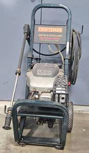 lot 100 image: Craftsman 2200 PSI 6.75 HP High-Pressure Washer