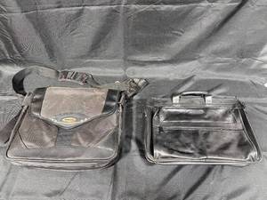 lot 214 image: Lot of 2 Laptop Bags - Mobile Edge and Black Briefcase