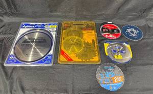 lot 220 image: Assorted Circular Saw Blades Set - 7 & 12 Sizes