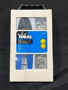 lot 231 image: Ideal CATV F-Connector Kit - Crimp Tool with 20 Connectors