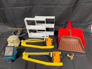 lot 199 image: Lot of Assorted Hand Tools and Accessories Including Sprinklers, Storage and Dust Pans