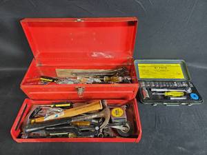 lot 63 image: Comprehensive Tool Set with 21-Piece Socket Wrench Set and Multi-Tools