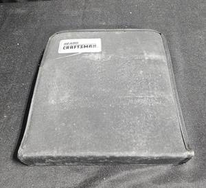 lot 176 image: Craftsman 26-Piece Mechanics Tool Set with Ratchet and Sockets