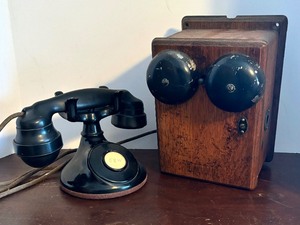 lot 47 image: Vintage Non Dial Desk Phone and Antique Wall Mounted Phone Ringer