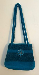 lot 67 image: Beautiful Turquoise Wool Handbag