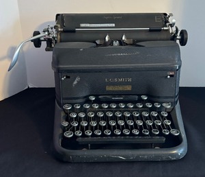 lot 70 image: Vintage LC Smith Typewriter