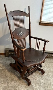 lot 122 image: Antique Spindle Back Glider Chair