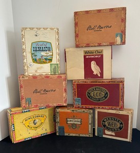 lot 204 image: Vintage Cigar Boxes by Rob Burns, Amerada, Webster Royals and More
