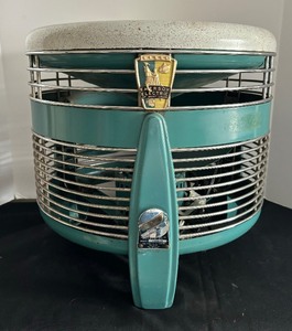 lot 215 image: Mid Century Emerson Hassock Fan