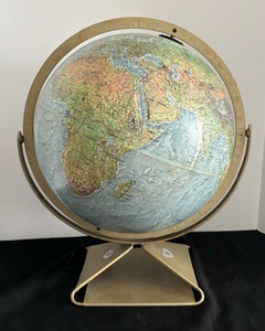 lot 221 image: Replogle Land and Sea True to Life 12 Inch Globe