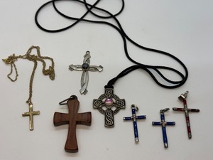 lot 211J image: Vintage Cross Figurine Jewelry including a Sterling Silver Cross Pendant