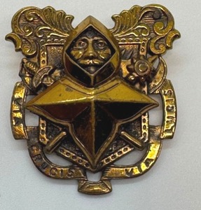 lot 210J image: Vintage Catholic Via Crucis Via Lucas Pendant Monk Knight